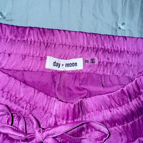 Day + Moon Magenta Tiered Skirt - Picture 4 of 4